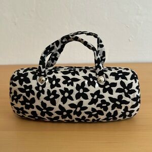 Nicole Miller Floral silk eyeglass/sunglass case.